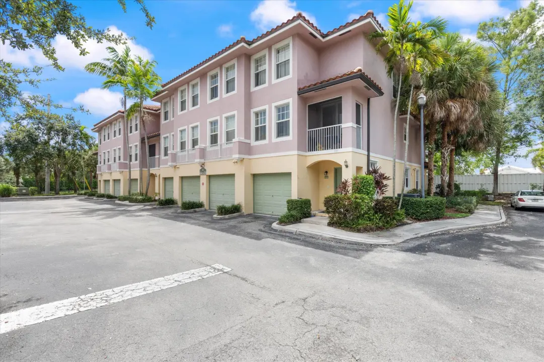 6376 W Sample Road 6376, Coral Springs, FL 33067