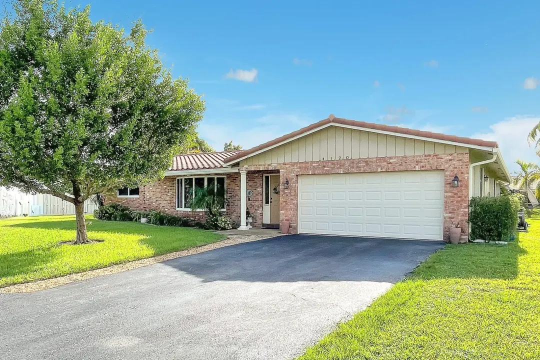 4120 NW 106th Avenue, Coral Springs, FL 33065