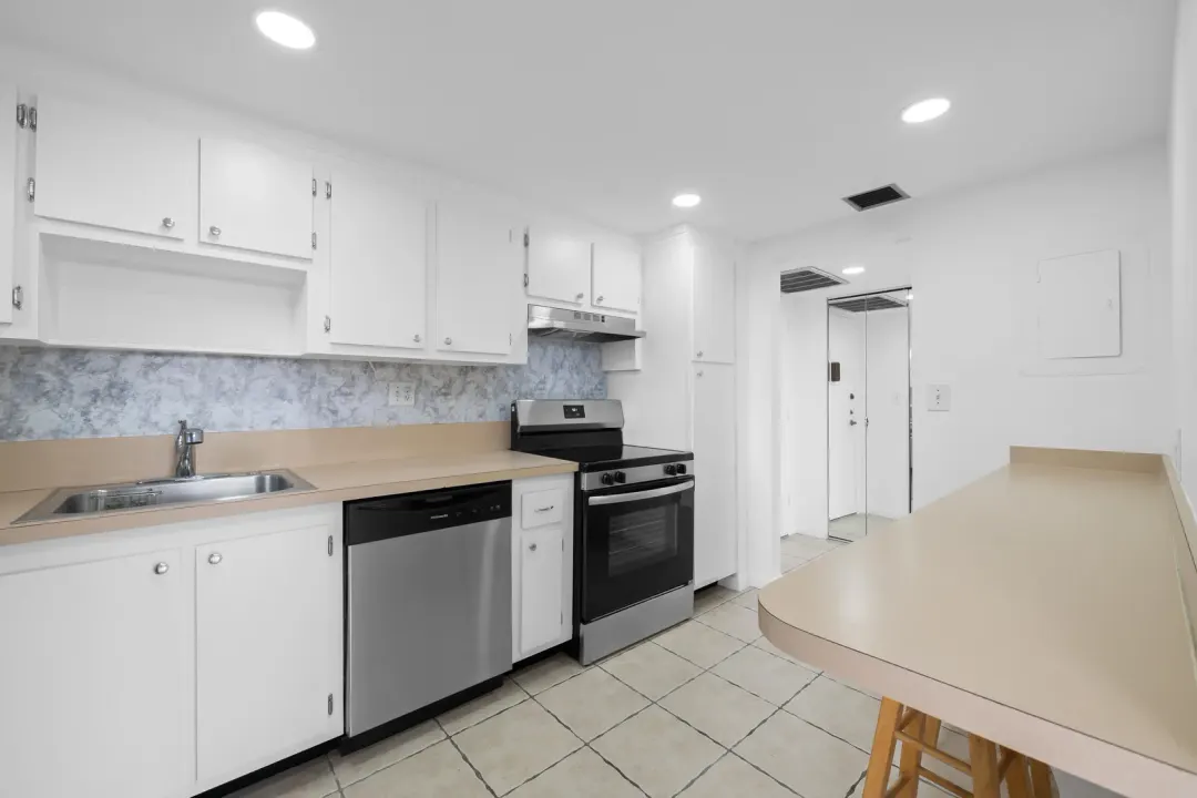 2781 Taft Street 303, Hollywood, FL 33020