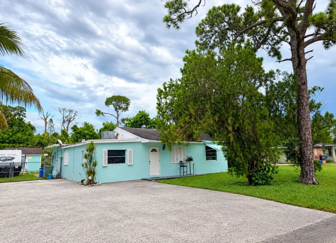 3082 Reo Lane, Palm Springs, FL, 33461