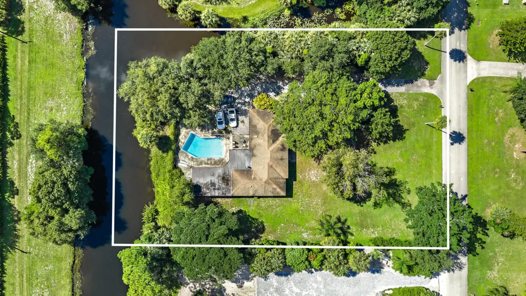 8550 Nashua Drive, Palm Beach Gardens, FL 33418