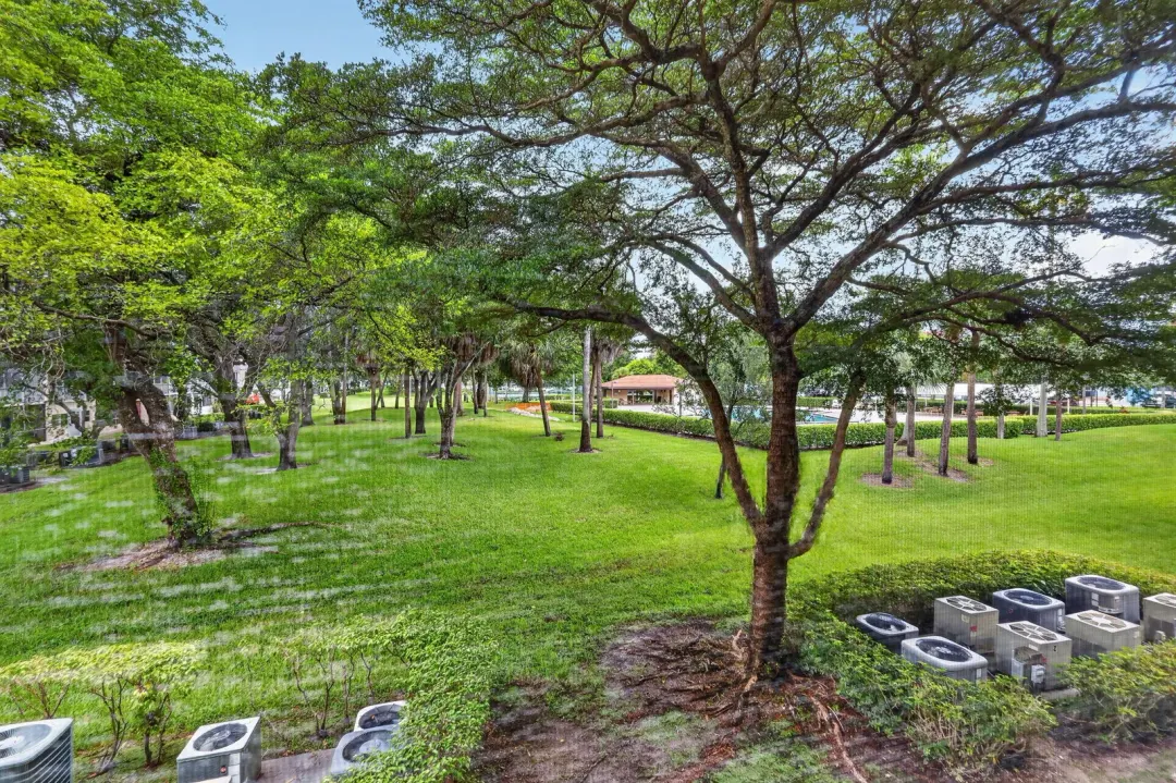 13455 SW 16th Court 203f, Pembroke Pines, FL 33027