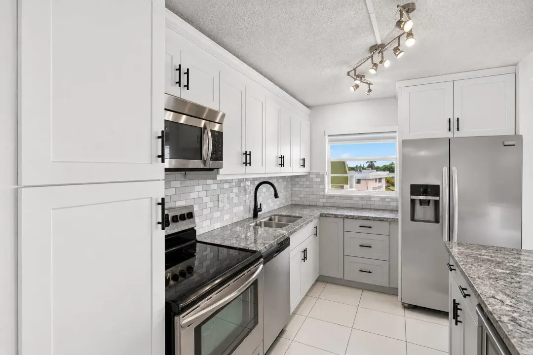 2741 Taft Street 410, Hollywood, FL 33020