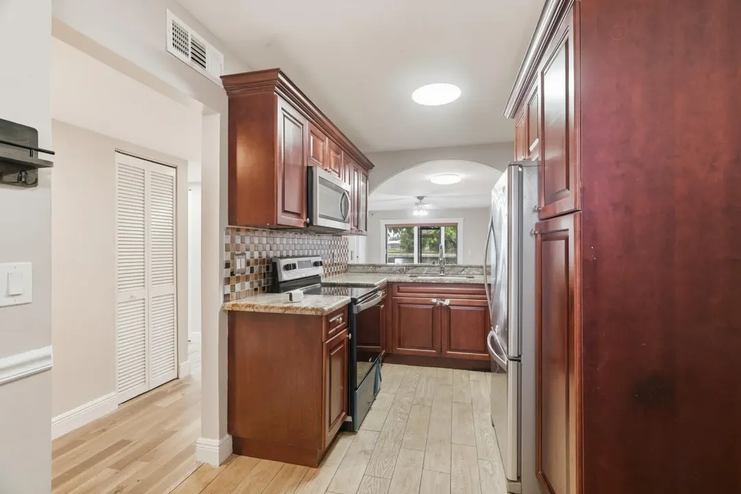 9672 W Mcnab Road 109, Tamarac, FL 33321