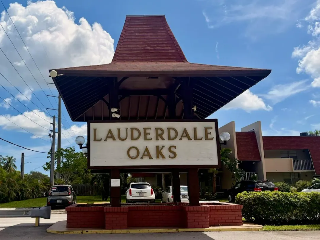 2901 NW 46th Avenue 405, Lauderdale Lakes, FL 33313