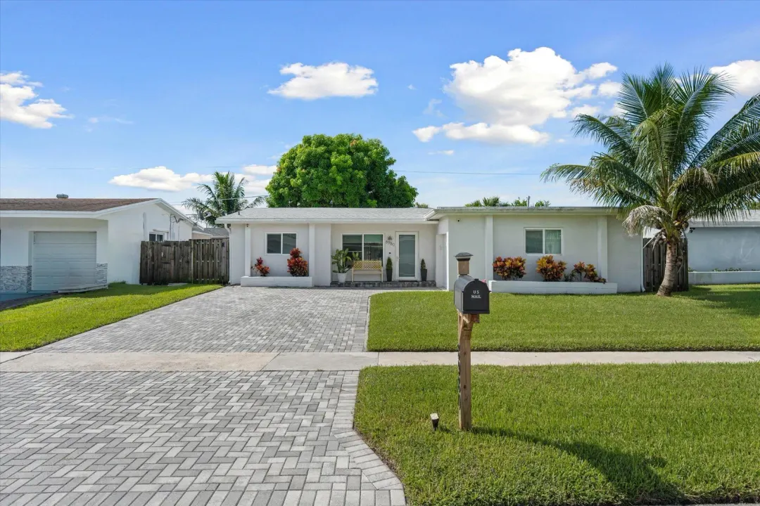 8980 NW 25th Street, Sunrise, FL 33322
