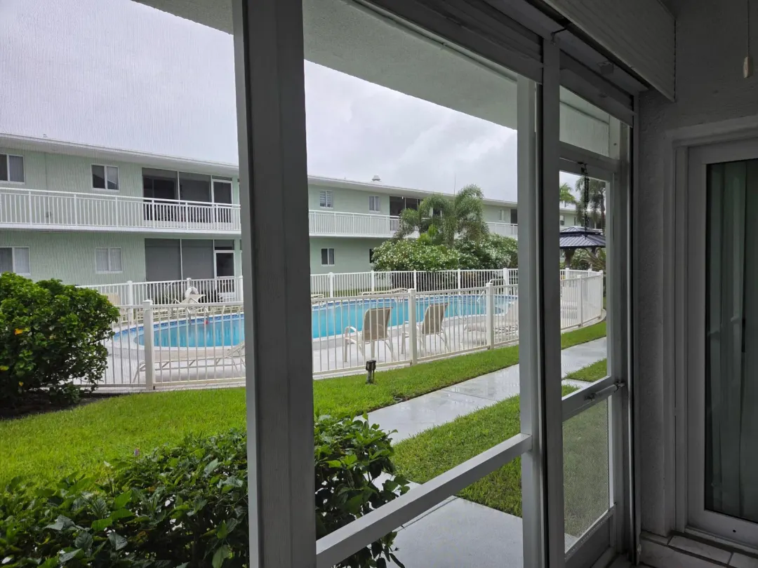 2100 NE 38th Street 110, Lighthouse Point, FL 33064