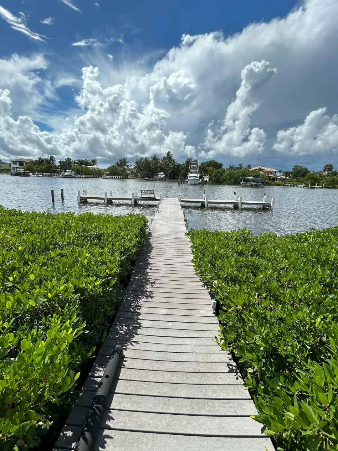 3501 S Ocean Boulevard 107, South Palm Beach, FL 33480