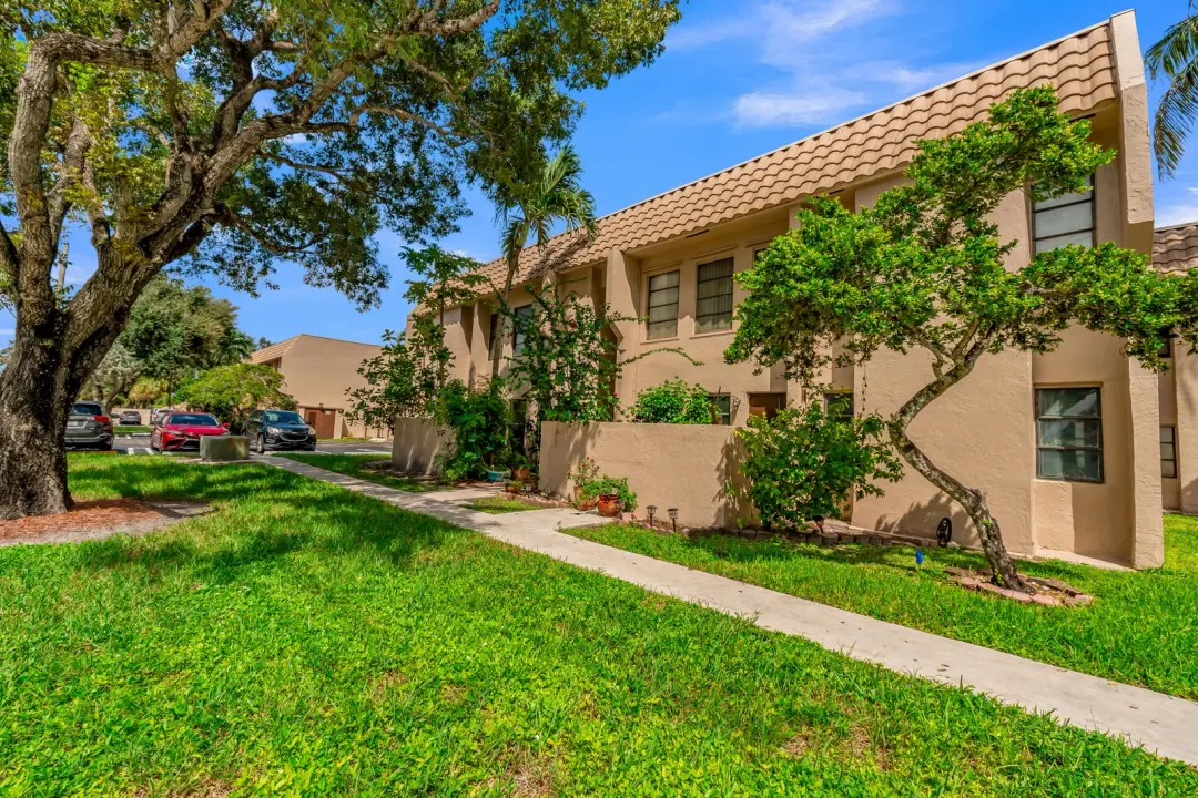 3111 Coral Springs Drive 213, Coral Springs, FL 33065