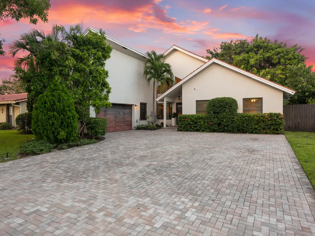 Address Withheld, Coral Springs, FL 33071