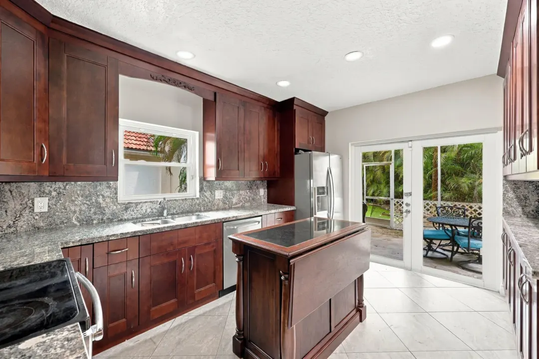 Address Withheld, Coral Springs, FL 33065