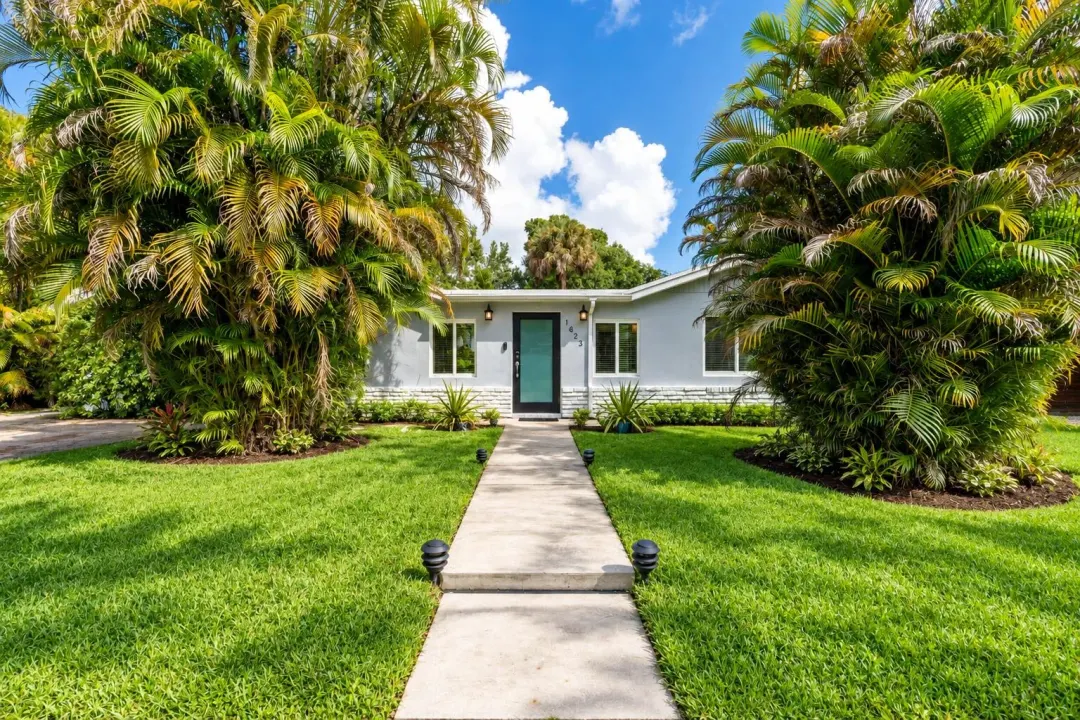 Address Withheld, Fort Lauderdale, FL 33315