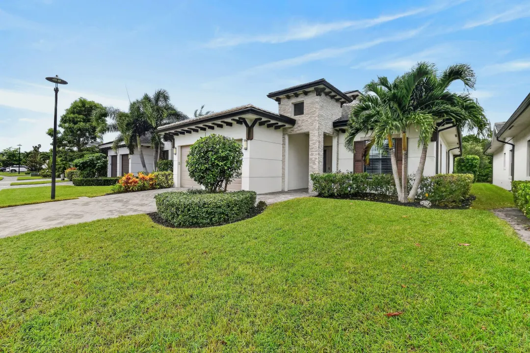 2948 Gin Berry Way, West Palm Beach, FL 33401