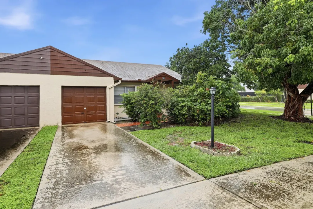 8501 Blue Cypress Drive, Lake Worth, FL 33467