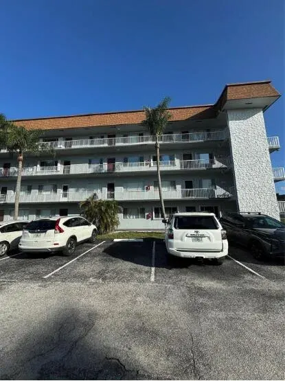 6289 Lear Drive 302, Lake Worth, FL 33462