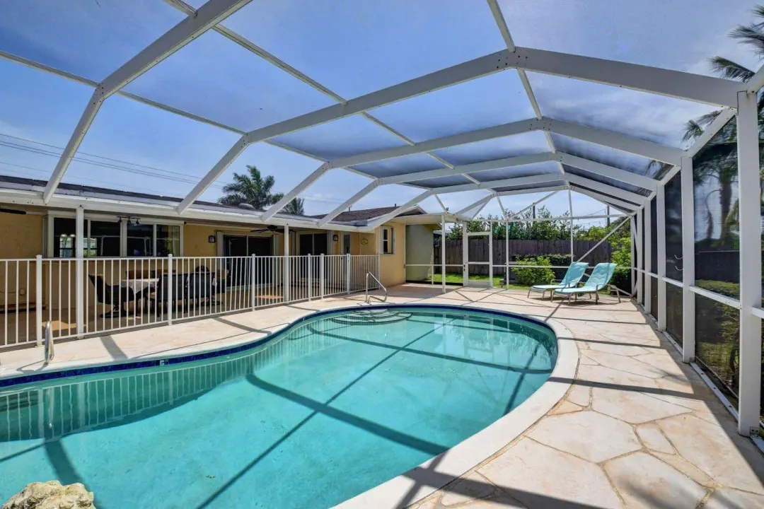 1086 SW 28th Avenue, Boynton Beach, FL 33426