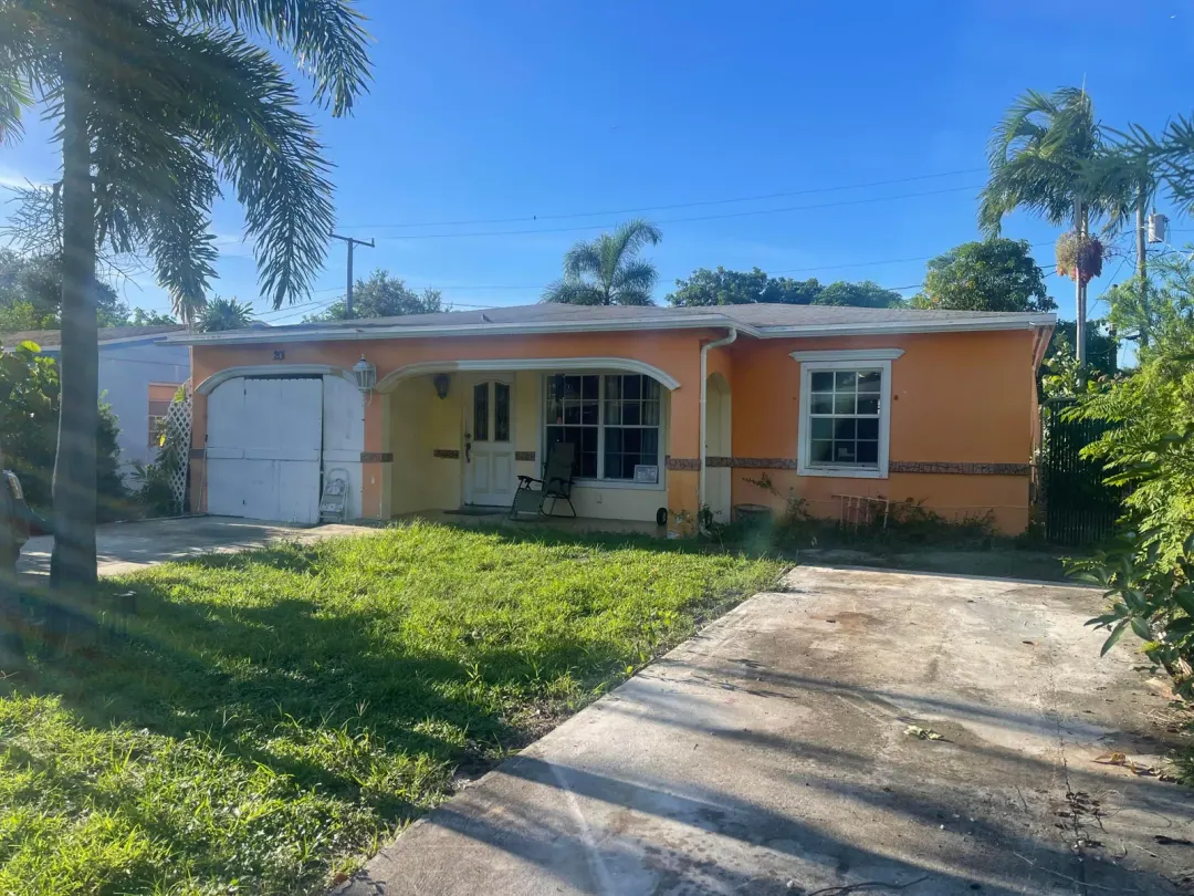 201 NW 52nd Street, Oakland Park, FL 33309