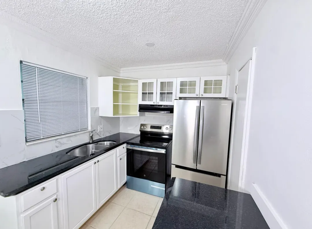 1280 NW 43rd Terrace 107, Lauderhill, FL 33313