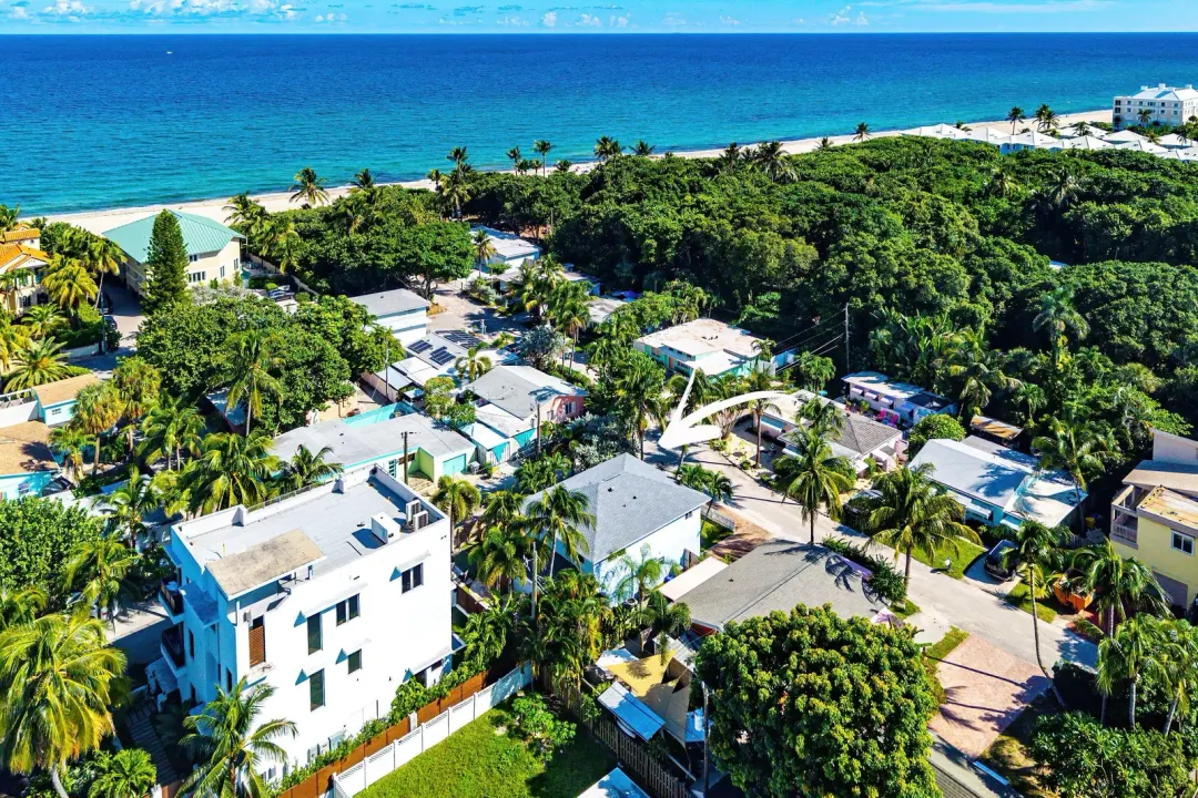 15 East Avenue, Boynton Beach, FL 33435