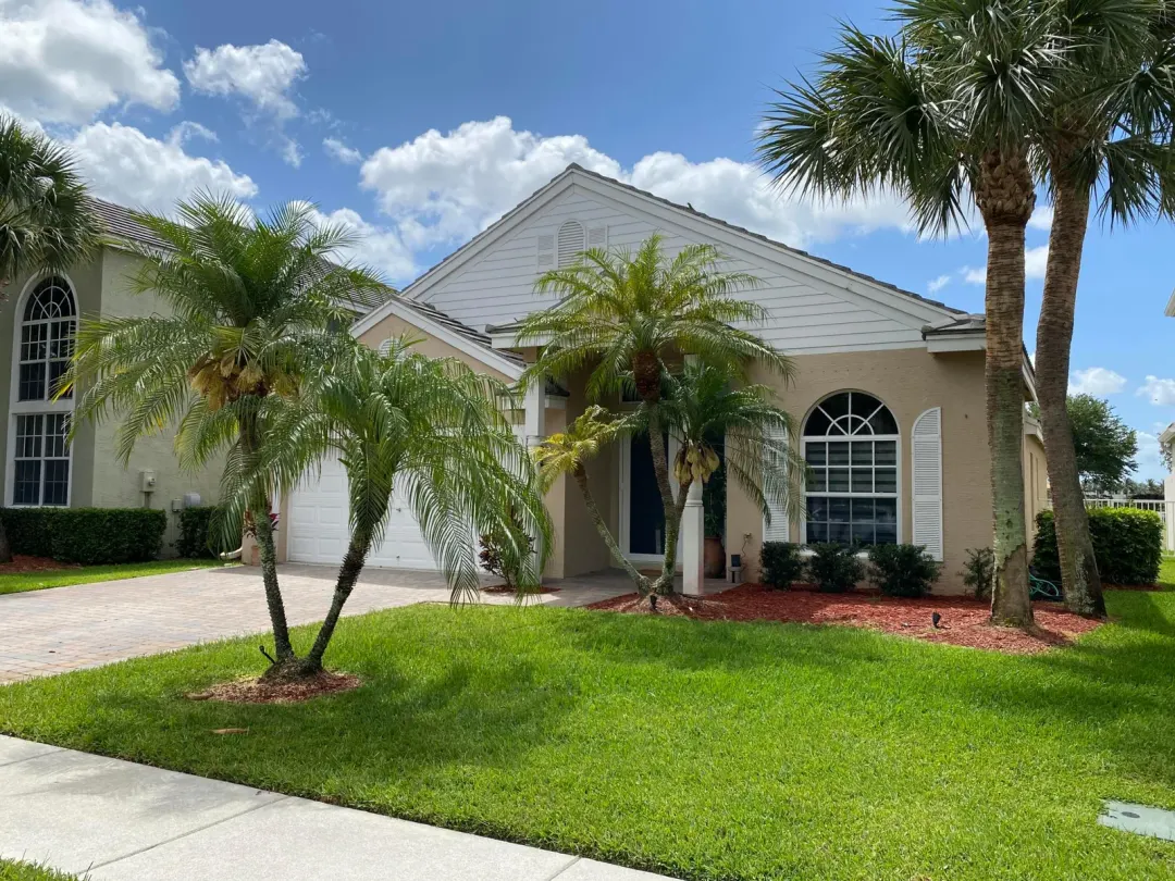 325 Berenger Walk, Royal Palm Beach, FL 33414