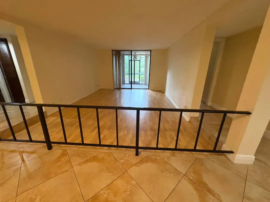 3730 Inverrary Drive 1w, Lauderhill, FL 33319