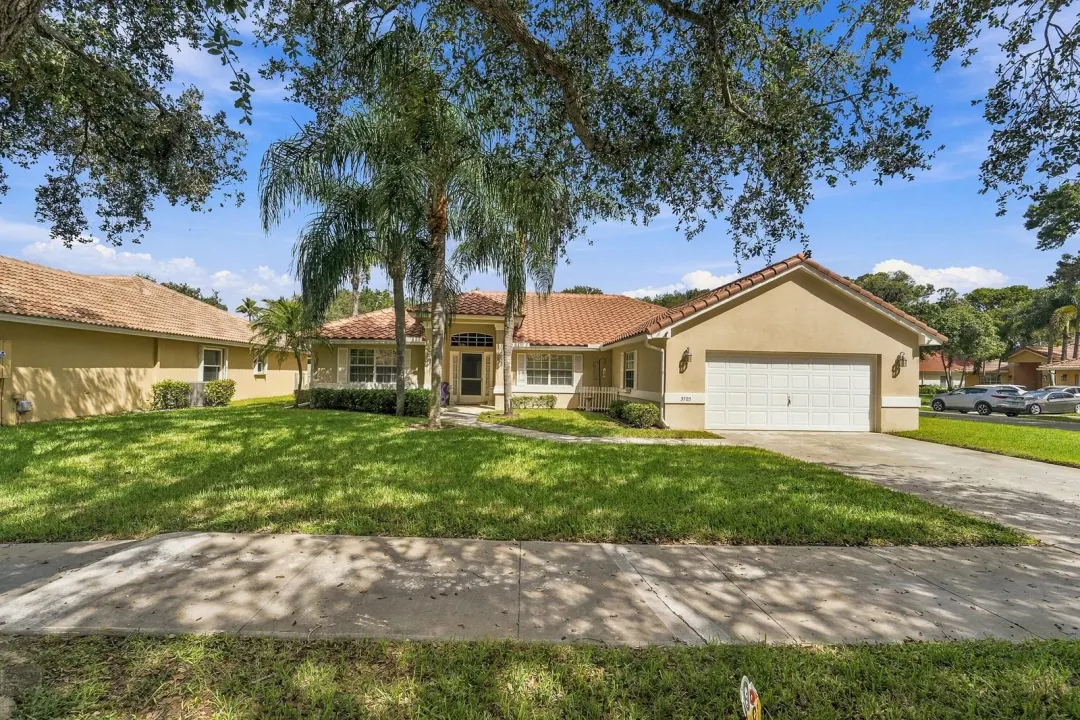 3705 Beachwood Drive, Delray Beach, FL 33445