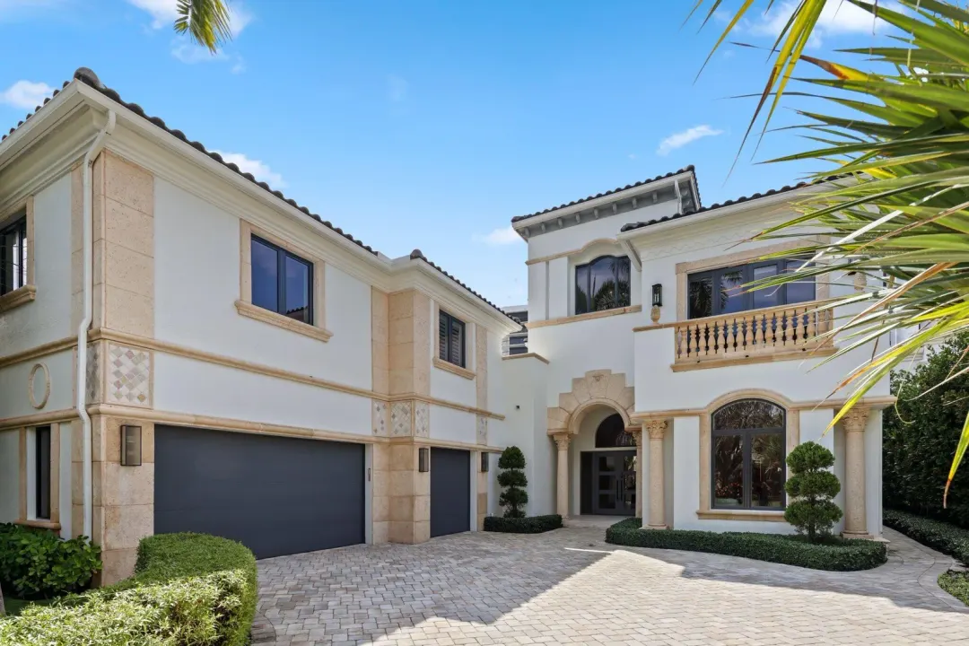 1010 Grand Court, Highland Beach, FL 33487