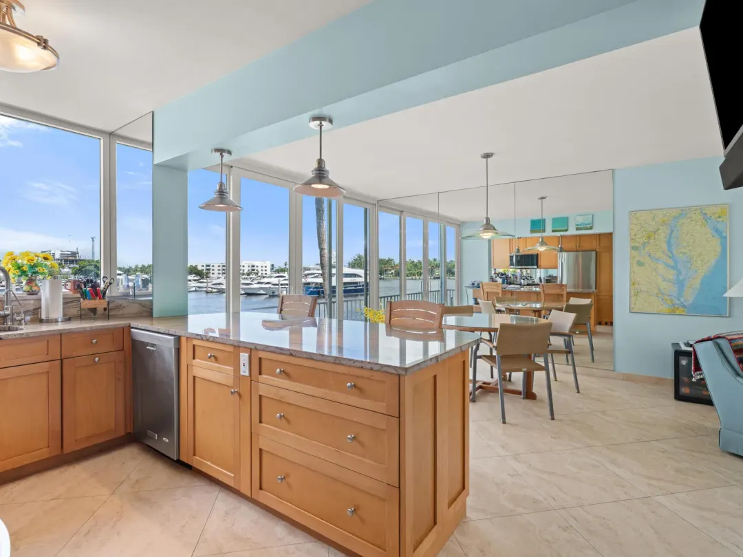 3037 Harbor Drive 18, Fort Lauderdale, FL 33316