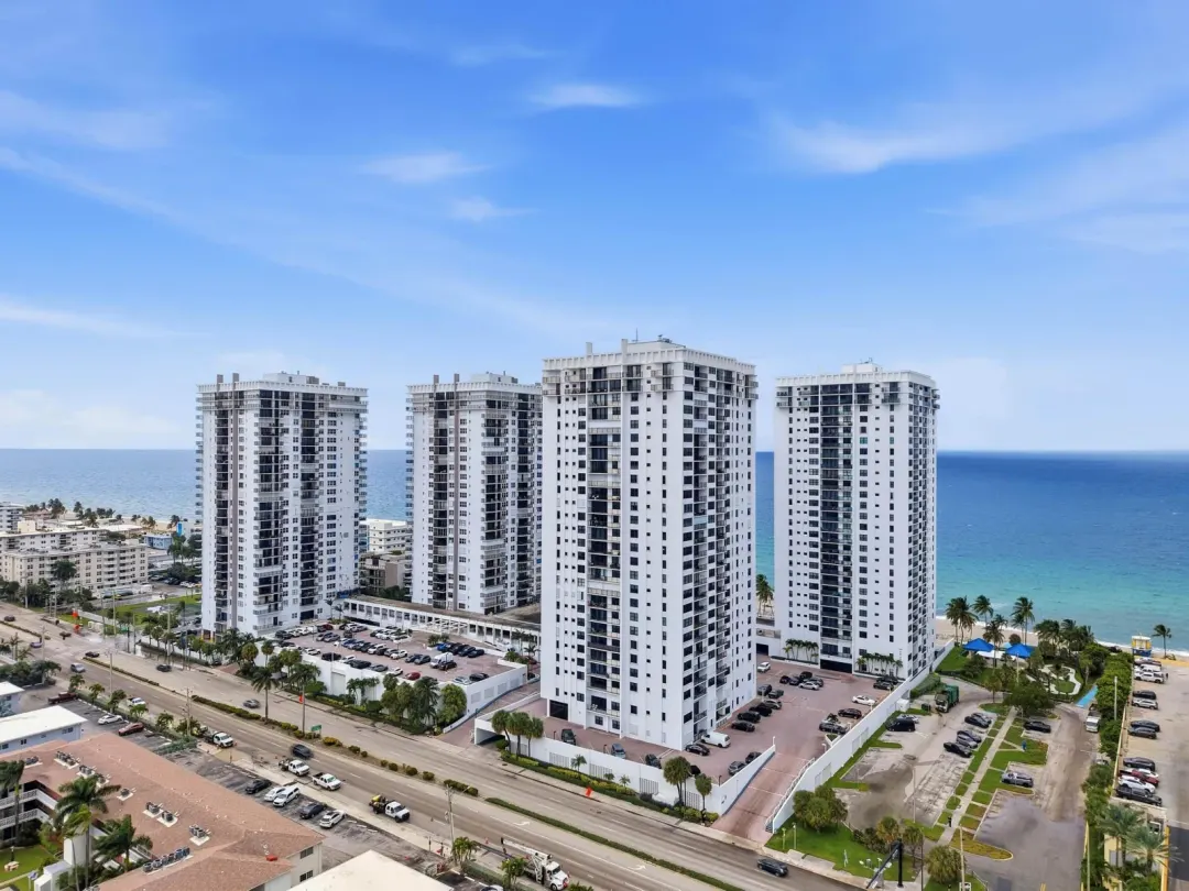 2101 S Ocean 202, Hollywood, FL 33019