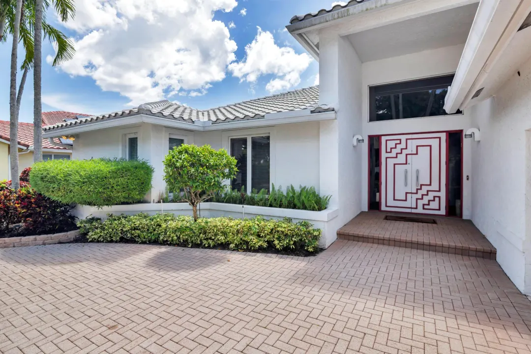 12 Sutton Drive, Boynton Beach, FL 33436