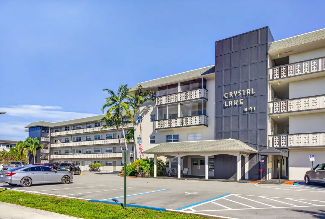 941 Crystal Lake Drive 307, Deerfield Beach, FL 33064