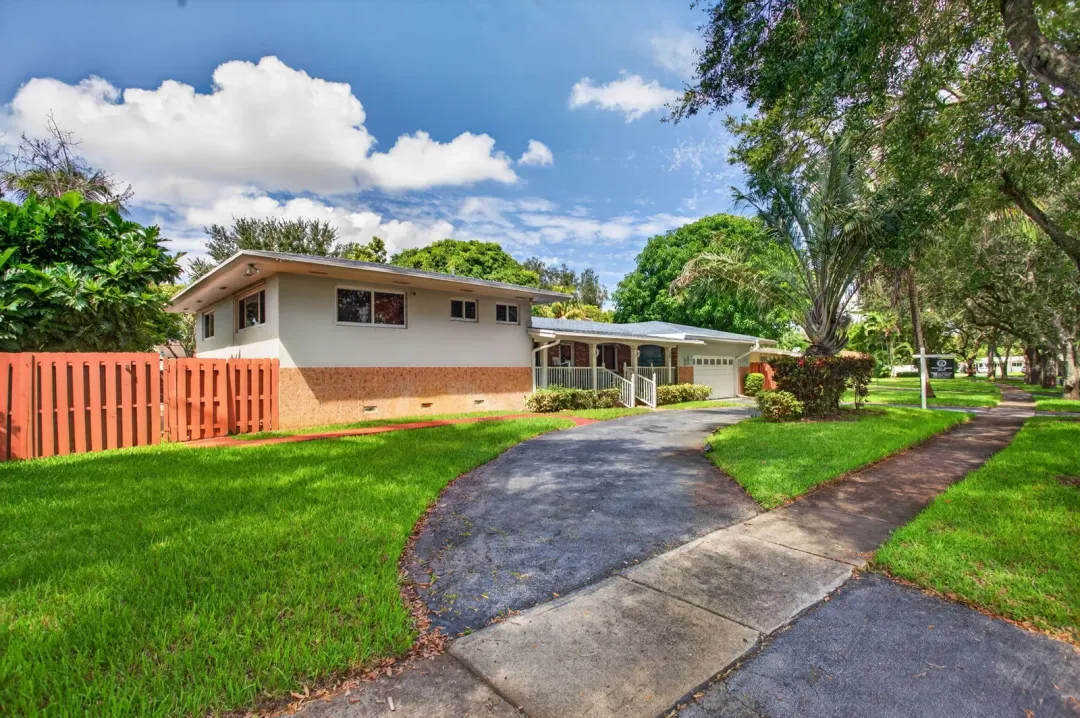 291 SW 60th Avenue, Plantation, FL 33317