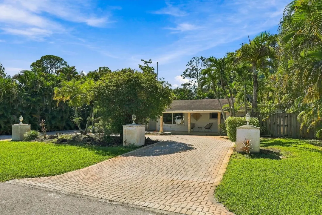 5660 Lee Drive, West Palm Beach, FL 33415