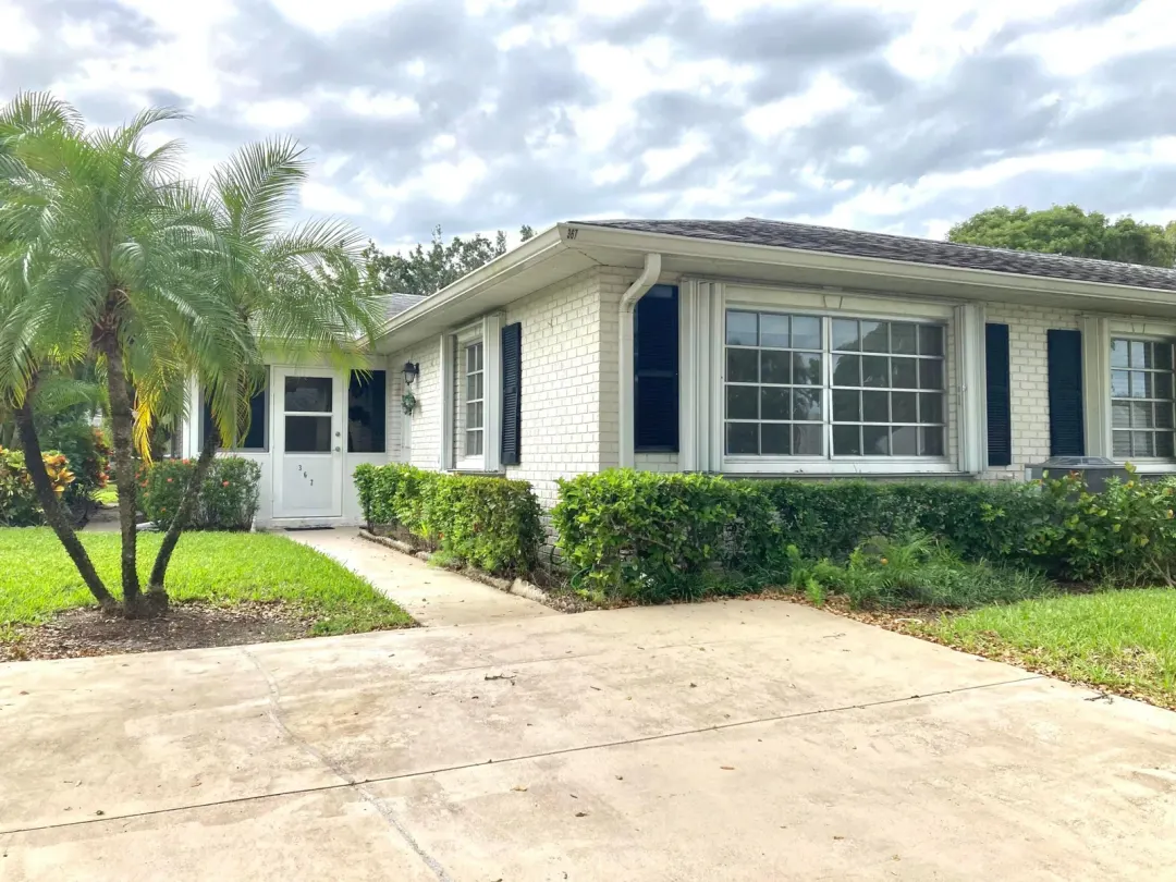 10105 S 44th Terrace S, Boynton Beach, FL 33436