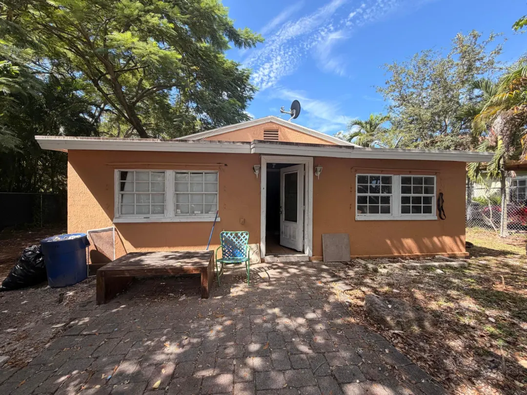 1122 SW 7th Avenue, Delray Beach, FL 33444