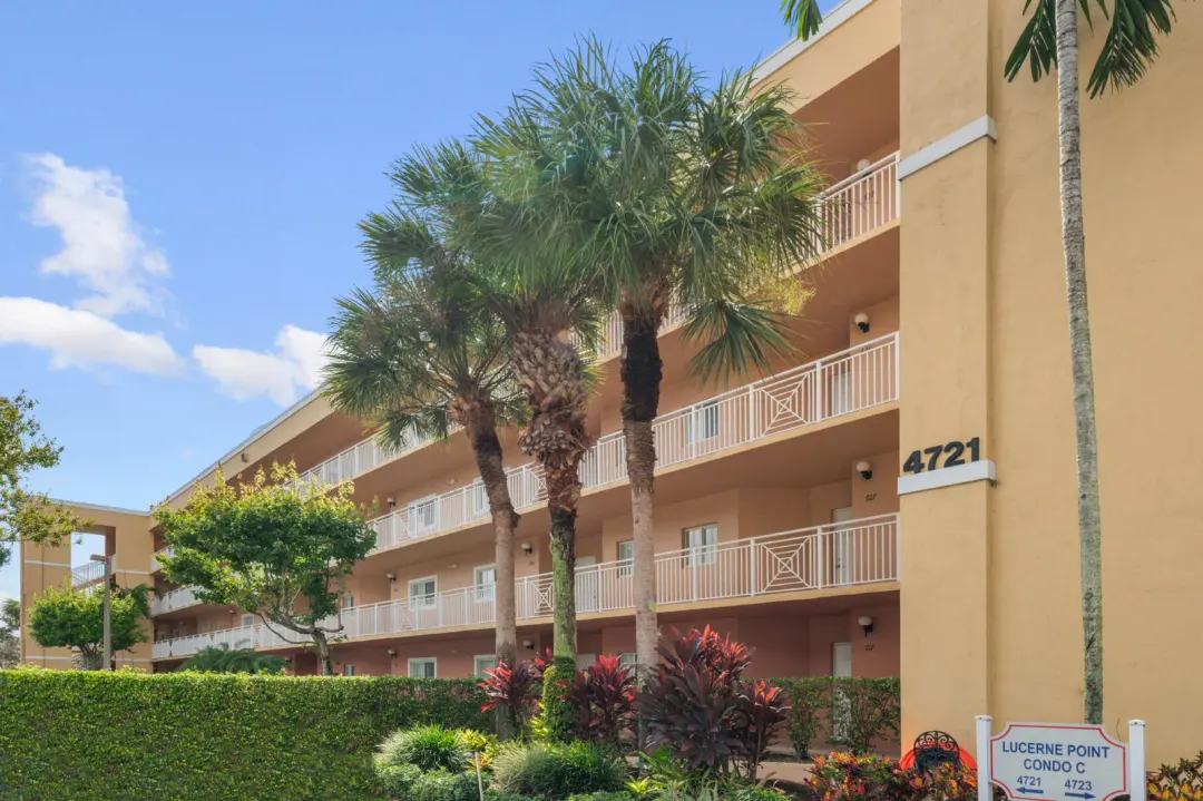 4721 Lucerne Lakes Boulevard E 744, Lake Worth, FL 33467