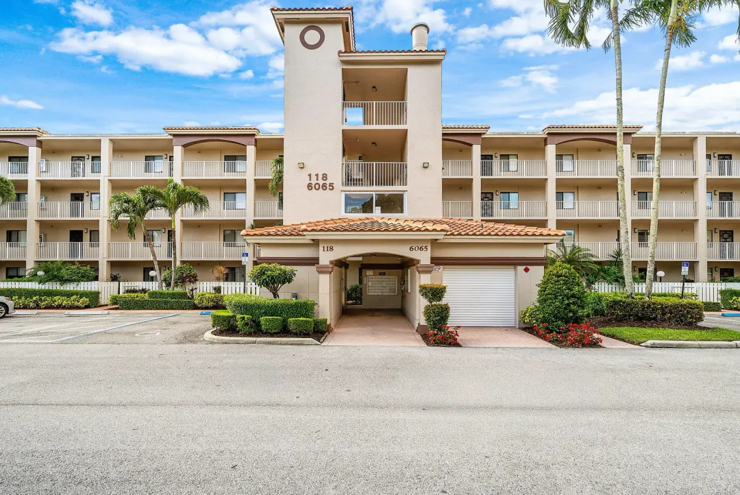 6065 Pointe Regal Circle 405, Delray Beach, FL 33484