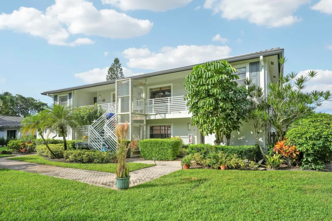 2 Southport Lane D, Boynton Beach, FL 33436