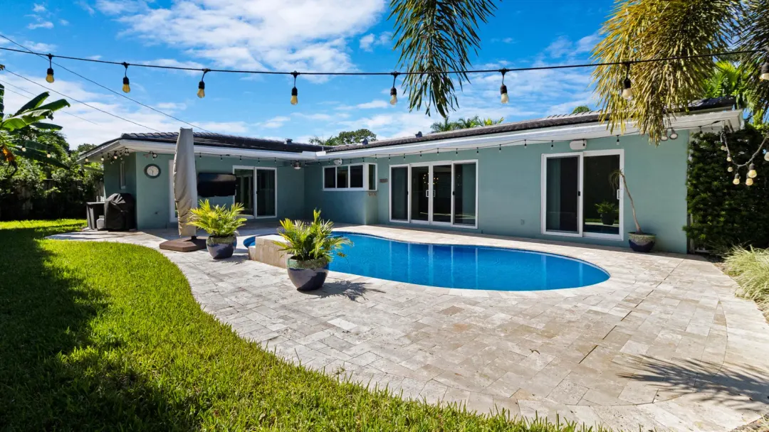 5830 NE 21st Avenue, Fort Lauderdale, FL 33308