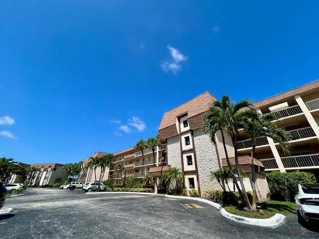 6200 NW 2nd Avenue 212, Boca Raton, FL 33487