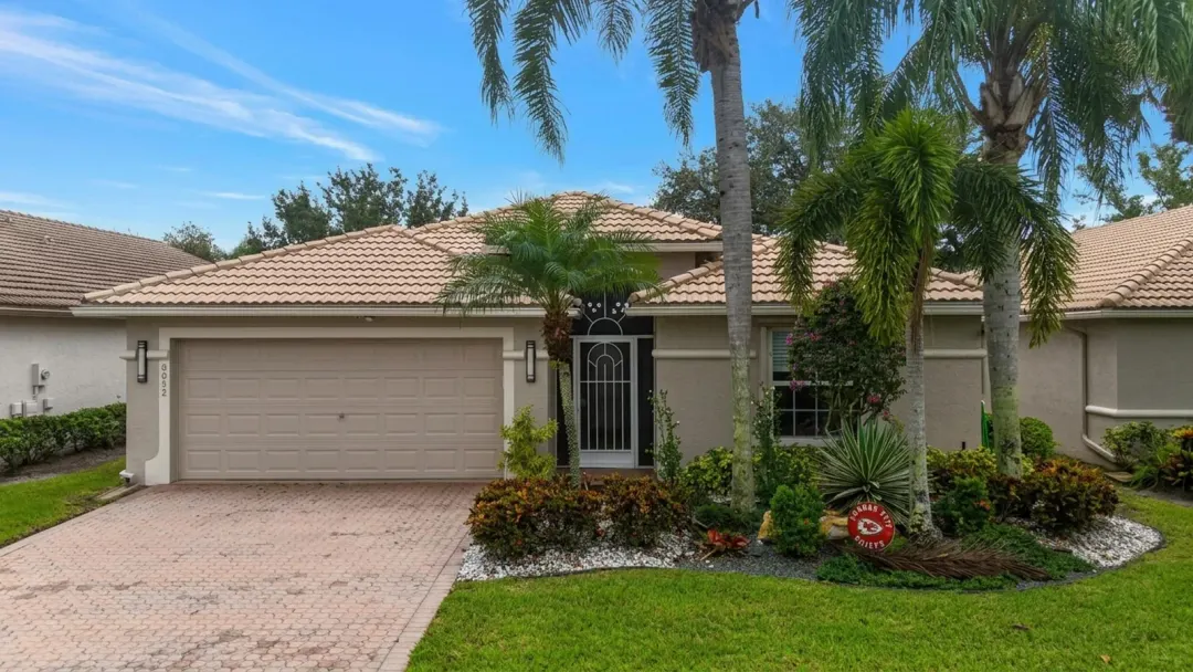 8052 Florenza Drive, Boynton Beach, FL 33472