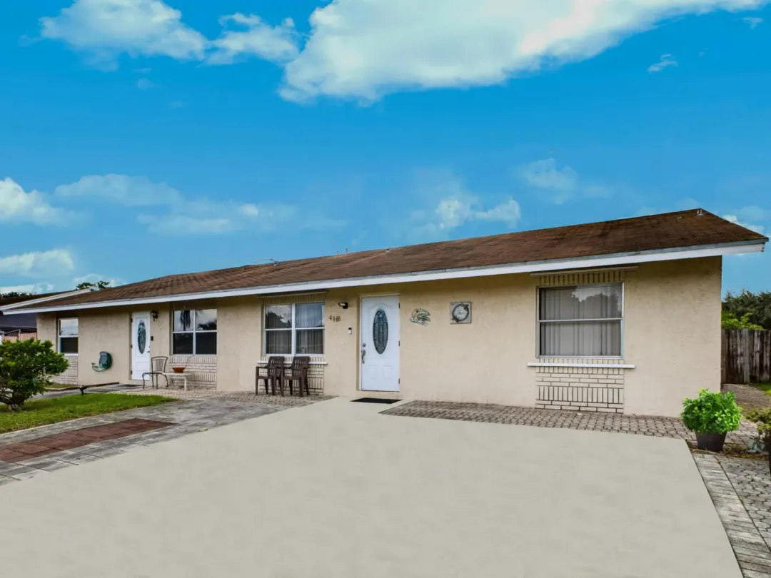 4966 Pimlico Court, West Palm Beach, FL 33415