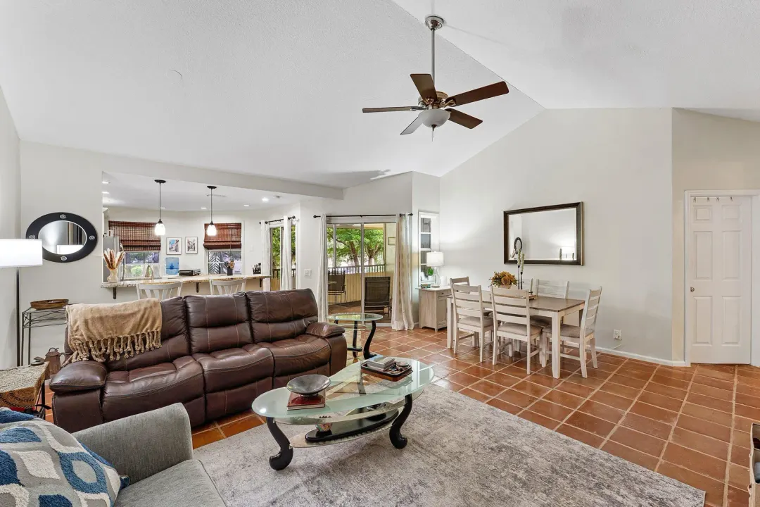 6662 Via Regina, Boca Raton, FL 33433