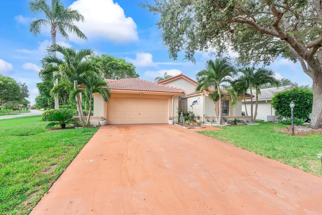 8521 Leeway Lane, Boynton Beach, FL 33436