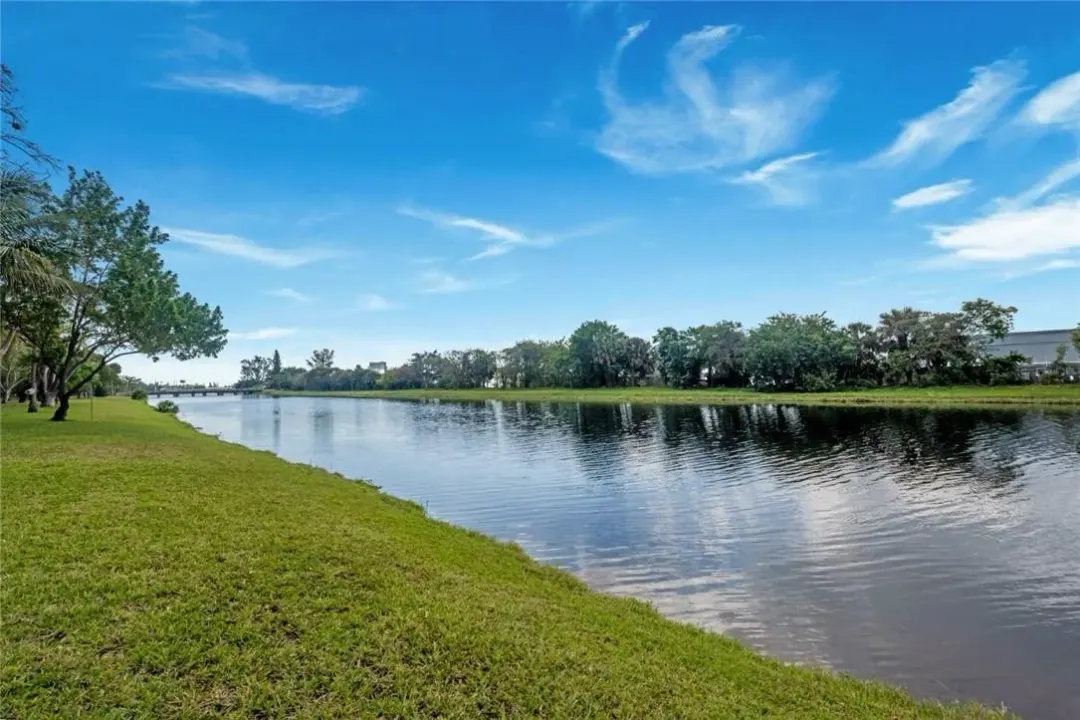2206 S Cypress Bend Drive 208, Pompano Beach, FL 33069
