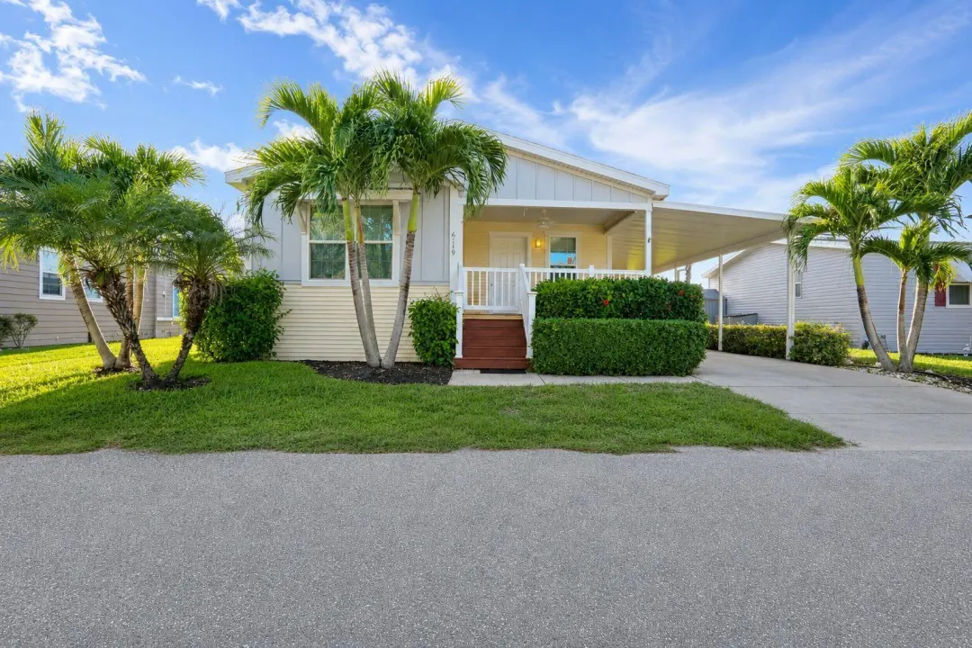 6119 N Ficus Lane, Atlantis, FL 33462