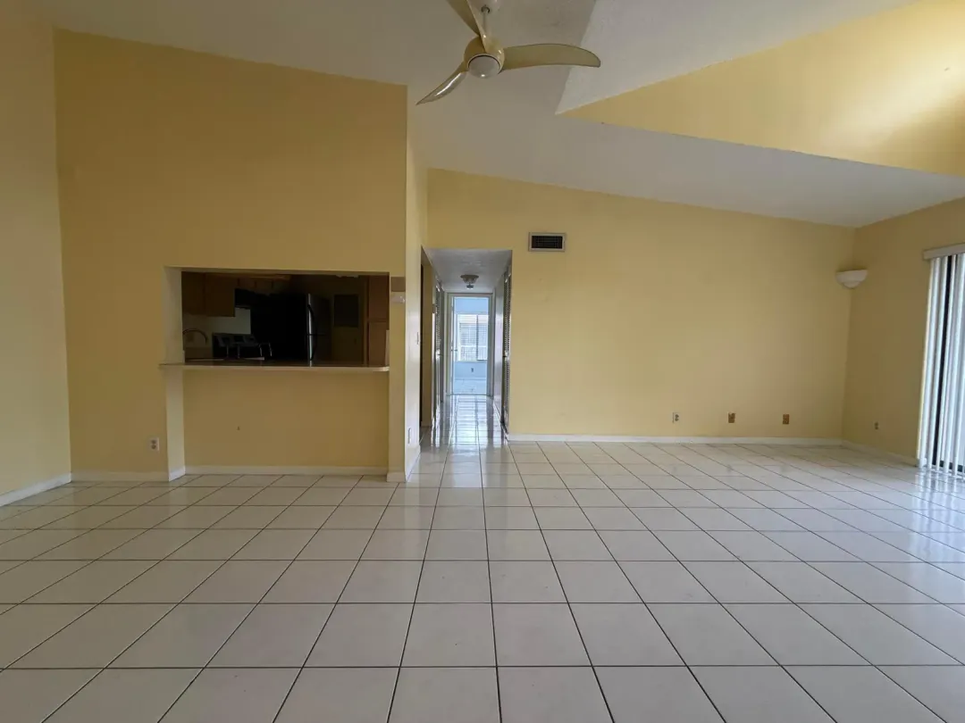 202 Foxtail Drive H3, Greenacres, FL 33415