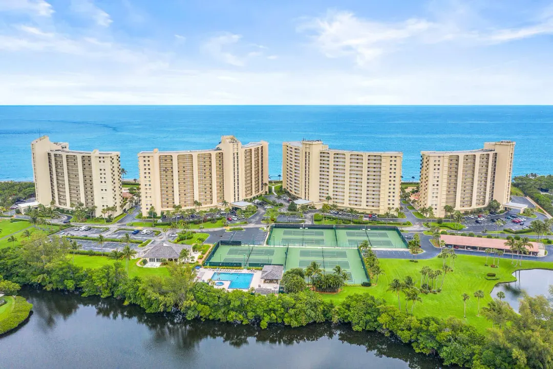 200 Ocean Trail Way 303, Jupiter, FL 33477