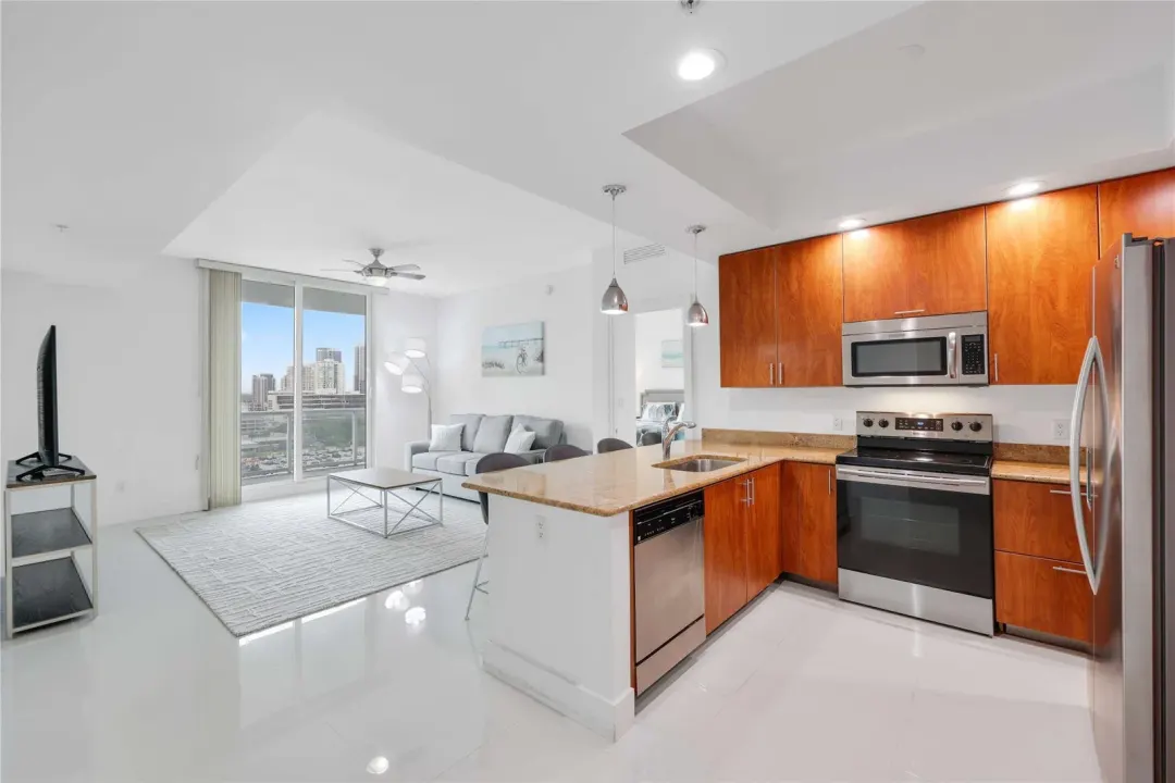 315 NE 3rd Avenue 1404, Fort Lauderdale, FL 33301
