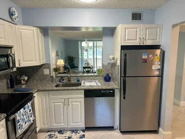 260 NW 76th Avenue 108, Margate, FL 33063